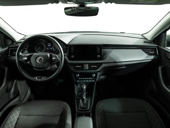 Skoda Rapid II с пробегом 2021 года, цена 2 100 000 рублей, 7463 км, лифтбек, Автокод Объявления