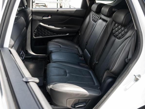 Hyundai Santa Fe IV Рестайлинг с пробегом 2022 года, цена 2 950 000 рублей, 159637 км, внедорожник, Автокод Объявления