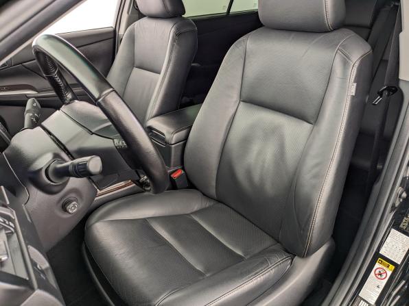Toyota Camry VII (XV50) Рестайлинг с пробегом 2015 года, цена 1 995 000 рублей, 234410 км, седан, Автокод Объявления
