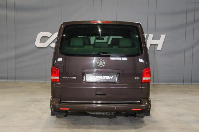 Volkswagen Multivan T5 Рестайлинг с пробегом 2011 года, цена 2 299 000 рублей, 231764 км, минивэн, Автокод Объявления