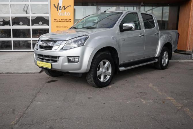 Isuzu D-Max II Рестайлинг с пробегом 2017 года, цена 3 098 000 рублей, 57000 км, offers.body_type.unknown, Автокод Объявления