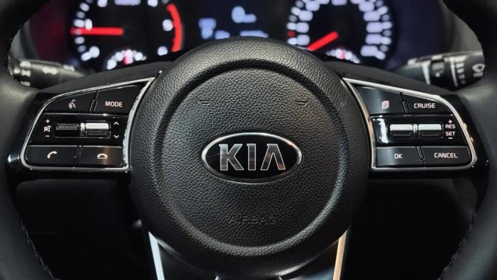 Kia K5 II Смоленск  - изображение 13