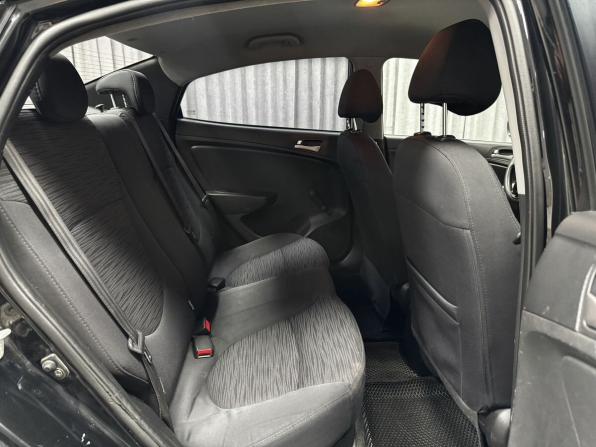 Hyundai Solaris I Рестайлинг с пробегом 2014 года, цена 800 000 рублей, 273982 км, седан, Автокод Объявления