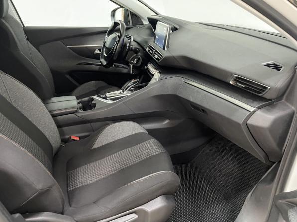 Peugeot 5008 II с пробегом 2018 года, цена 1 699 000 рублей, 211286 км, внедорожник, Автокод Объявления