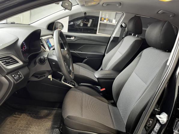 Hyundai Solaris II Рестайлинг с пробегом 2021 года, цена 1 560 000 рублей, 46000 км, седан, Автокод Объявления