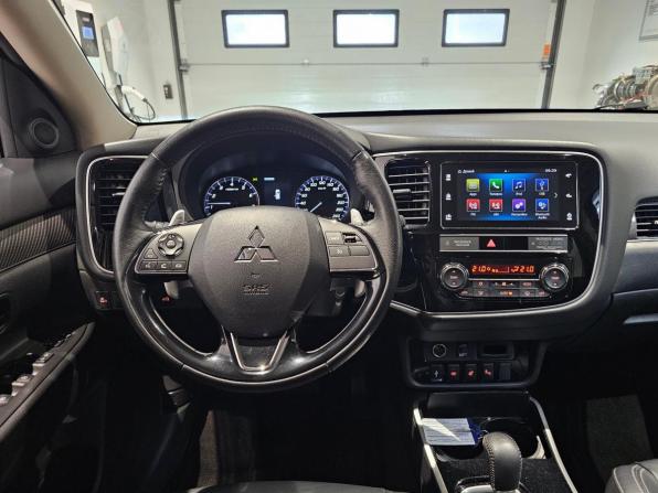 Mitsubishi Outlander III Рестайлинг 3 с пробегом 2018 года, цена 2 499 000 рублей, 108125 км, внедорожник, Автокод Объявления