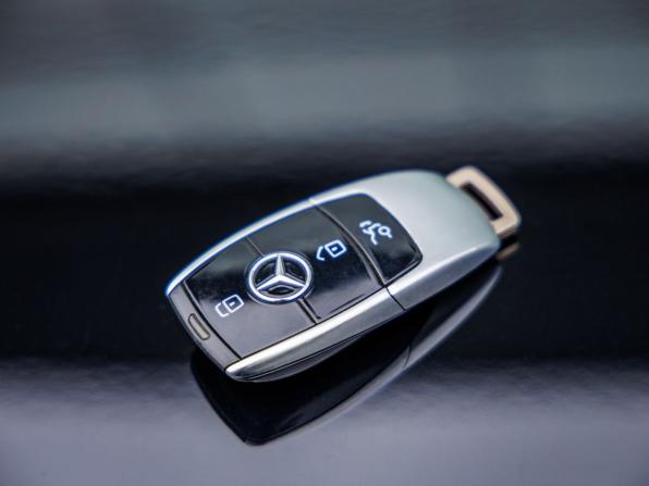 Mercedes-Benz E-Класс V (W213 S213 C238) с пробегом 2016 года, цена 2 758 000 рублей, 102091 км, седан, Автокод Объявления