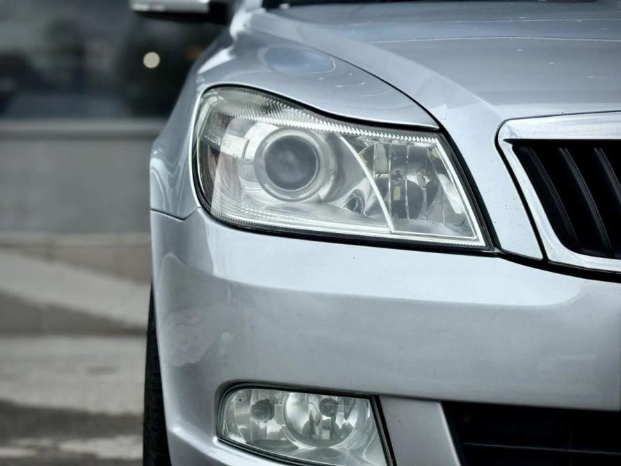 Skoda Octavia II (A5) Рестайлинг Новосибирск  - изображение 13