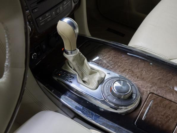 Infiniti QX56 II с пробегом 2012 года, цена 2 990 000 рублей, 130572 км, внедорожник, Автокод Объявления