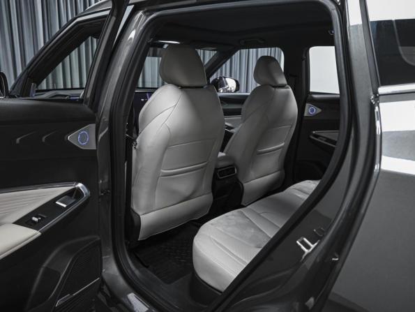 Geely Atlas II с пробегом 2023 года, цена 2 344 000 рублей, 35896 км, внедорожник, Автокод Объявления