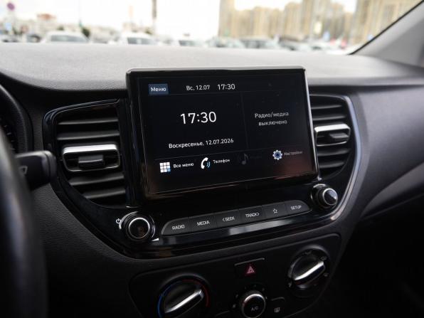 Hyundai Solaris II Рестайлинг с пробегом 2020 года, цена 1 365 000 рублей, 109899 км, седан, Автокод Объявления