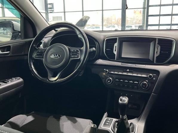 Kia Sportage IV Рестайлинг с пробегом 2018 года, цена 1 985 000 рублей, 157000 км, внедорожник, Автокод Объявления