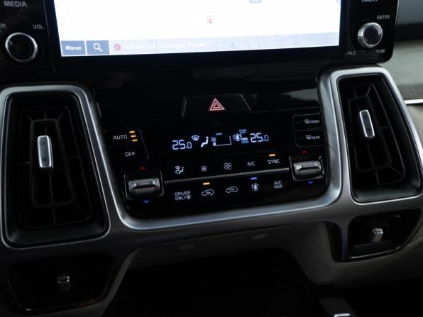 Kia Sorento IV с пробегом 2021 года, цена 3 898 999 рублей, 61551 км, внедорожник, Автокод Объявления