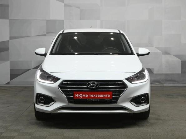 Hyundai Solaris II с пробегом 2019 года, цена 1 660 000 рублей, 63815 км, седан, Автокод Объявления