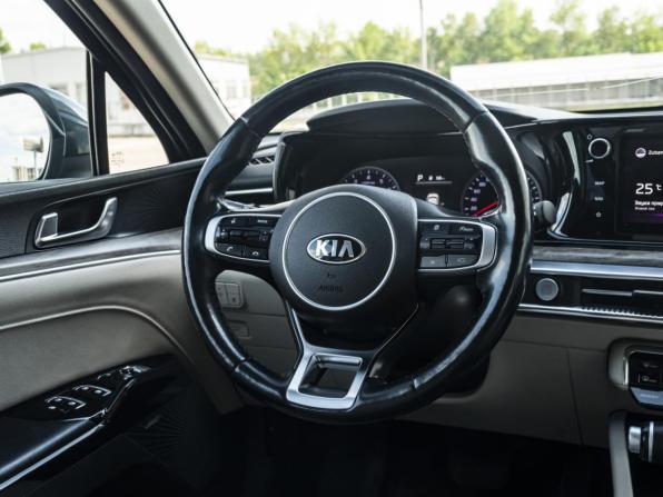Kia K5 III с пробегом 2020 года, цена 2 398 000 рублей, 104000 км, седан, Автокод Объявления