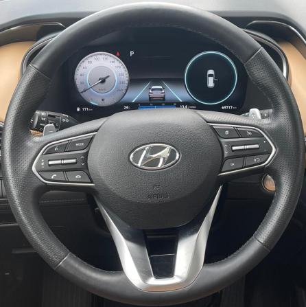 Hyundai Santa Fe IV Рестайлинг с пробегом 2023 года, цена 3 957 000 рублей, 69715 км, внедорожник, Автокод Объявления