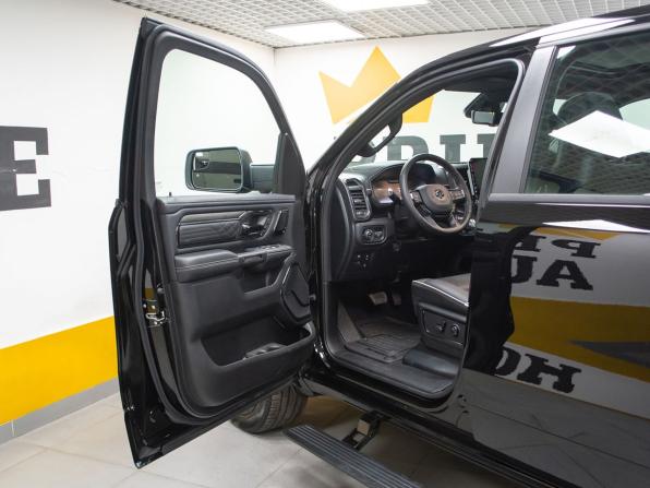 Ram 1500 V Рестайлинг с пробегом 2026 года, цена 12 299 000 рублей, 40 км, offers.body_type.unknown, Автокод Объявления