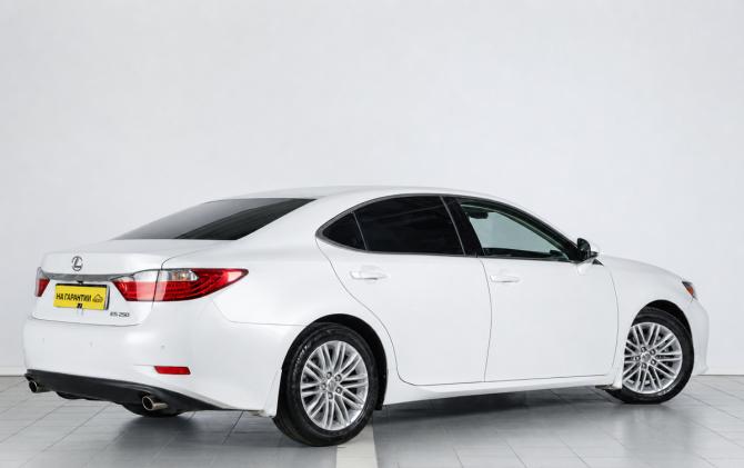 Lexus ES VI с пробегом 2012 года, цена 1 789 000 рублей, 151000 км, седан, Автокод Объявления