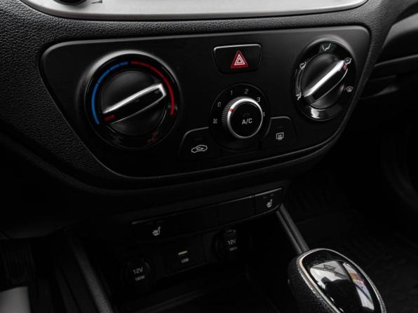 Hyundai Solaris II Рестайлинг с пробегом 2021 года, цена 1 250 000 рублей, 131035 км, седан, Автокод Объявления