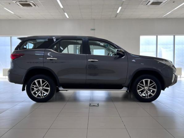 Toyota Fortuner II с пробегом 2019 года, цена 3 990 000 рублей, 76110 км, внедорожник, Автокод Объявления