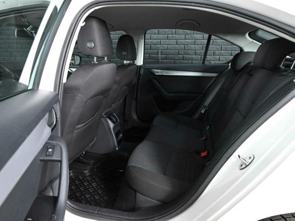 Skoda Octavia III (A7) с пробегом 2015 года, цена 1 180 000 рублей, 232578 км, лифтбек, Автокод Объявления