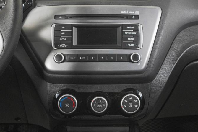 Kia Rio III Рестайлинг с пробегом 2017 года, цена 999 000 рублей, 114000 км, седан, Автокод Объявления