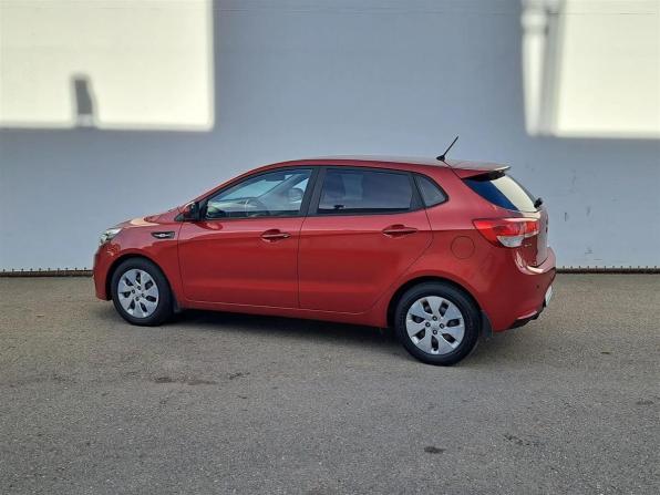 Kia Rio III Рестайлинг с пробегом 2016 года, цена 995 000 рублей, 157103 км, хэтчбек, Автокод Объявления