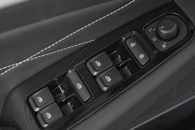 Geely Emgrand II с пробегом 2023 года, цена 1 829 000 рублей, 2500 км, седан, Автокод Объявления