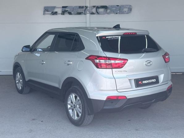 Hyundai Creta I с пробегом 2018 года, цена 1 899 000 рублей, 120000 км, внедорожник, Автокод Объявления