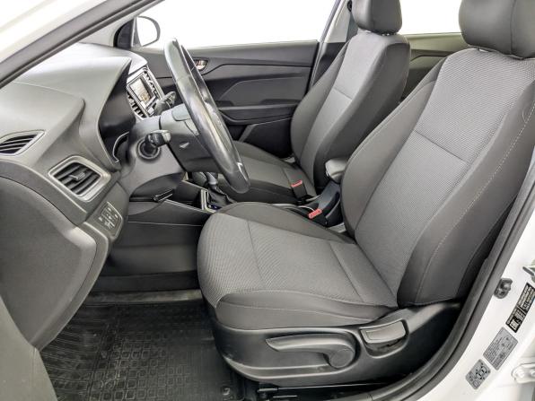 Hyundai Solaris II с пробегом 2020 года, цена 1 225 000 рублей, 142535 км, седан, Автокод Объявления