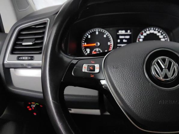 Volkswagen Multivan T6 с пробегом 2015 года, цена 3 085 000 рублей, 175974 км, минивэн, Автокод Объявления