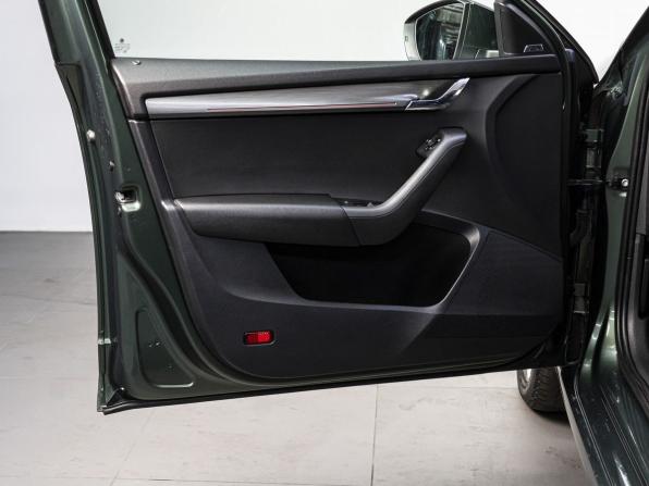 Skoda Octavia III (A7) Рестайлинг с пробегом 2020 года, цена 2 350 000 рублей, 125163 км, лифтбек, Автокод Объявления