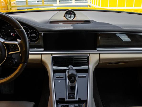 Porsche Panamera II с пробегом 2017 года, цена 6 100 000 рублей, 87120 км, лифтбек, Автокод Объявления