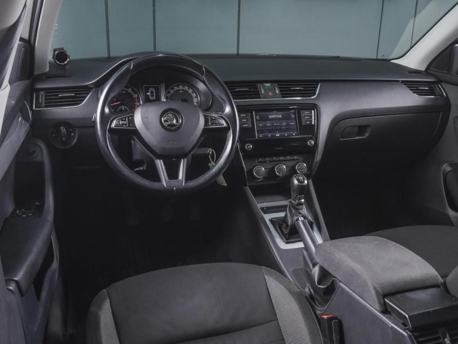 Skoda Octavia III (A7) Рестайлинг Ростов-на-Дону  - изображение 6