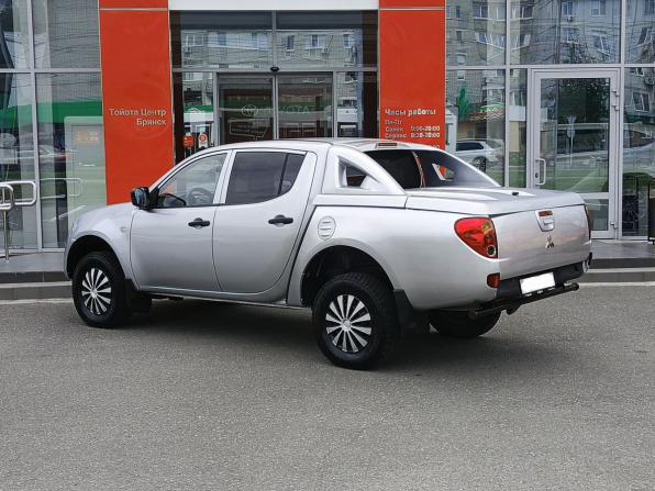 Mitsubishi L200 IV с пробегом 2011 года, цена 889 000 рублей, 325404 км, offers.body_type.unknown, Автокод Объявления