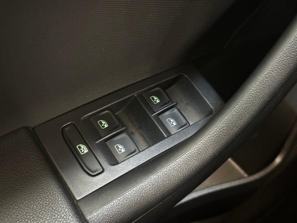 Skoda Rapid II с пробегом 2021 года, цена 1 799 000 рублей, 77055 км, лифтбек, Автокод Объявления