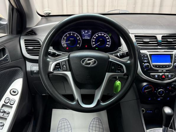 Hyundai Solaris I с пробегом 2011 года, цена 719 000 рублей, 174133 км, седан, Автокод Объявления
