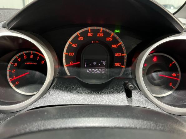 Honda Fit II с пробегом 2010 года, цена 670 000 рублей, 123525 км, хэтчбек, Автокод Объявления