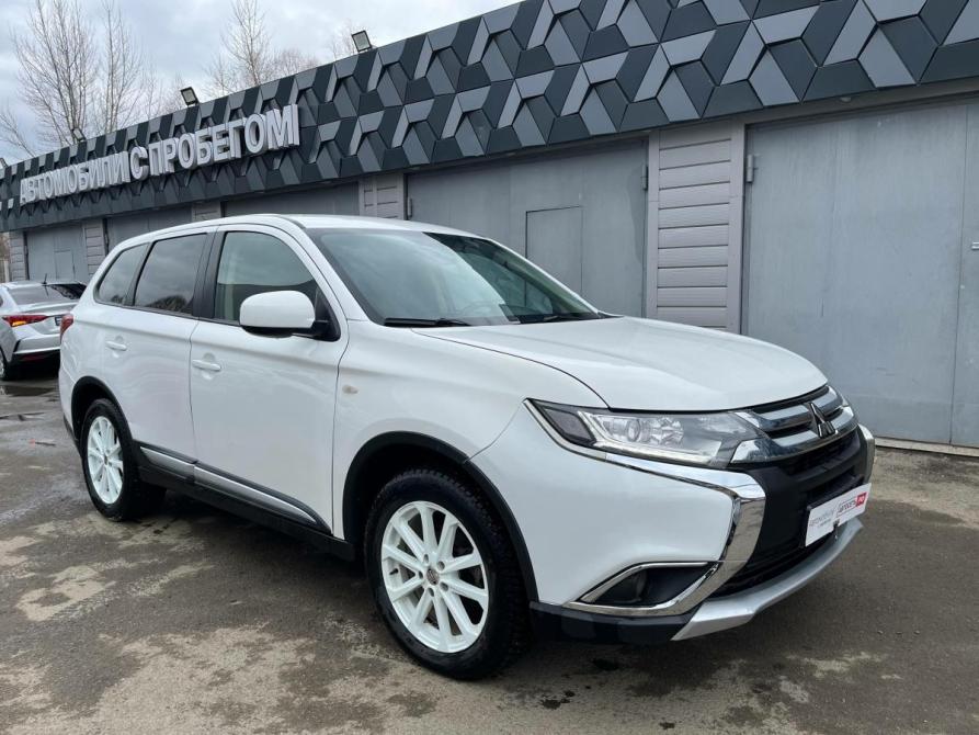 Mitsubishi Outlander III Рестайлинг 2 Нижнекамск  - изображение 4