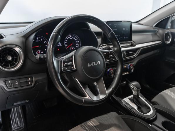 Kia Cerato IV Рестайлинг с пробегом 2022 года, цена 2 199 658 рублей, 120000 км, седан, Автокод Объявления