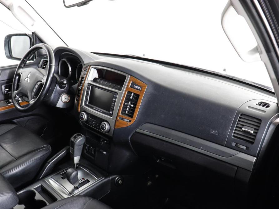 Mitsubishi Pajero IV Рестайлинг 1 Химки  - изображение 11