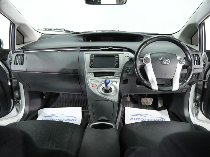Toyota Prius III Рестайлинг (XW30) Новосибирск  - изображение 14