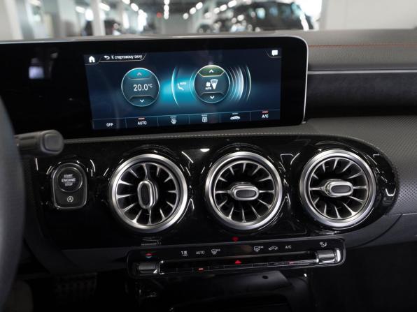 Mercedes-Benz CLA II (C118 X118) с пробегом 2019 года, цена 3 260 000 рублей, 65395 км, седан, Автокод Объявления