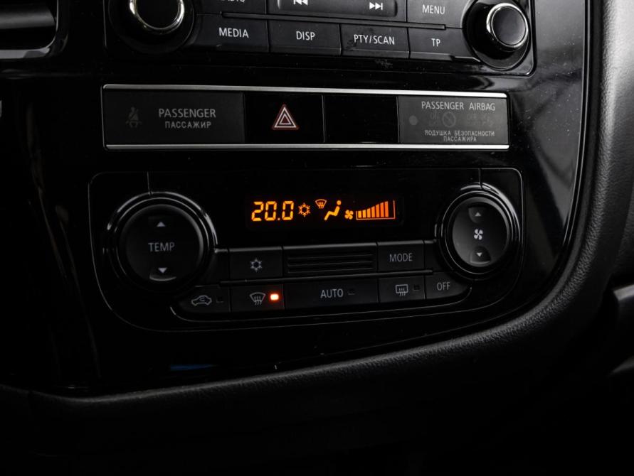 Mitsubishi Outlander III Рестайлинг 3 Санкт-Петербург  - изображение 12