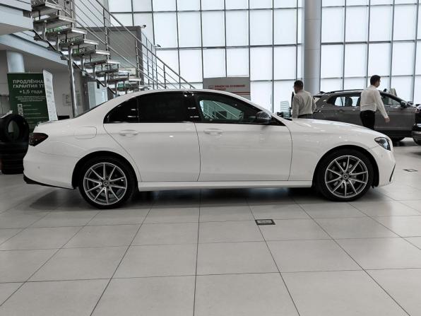 Mercedes-Benz E-Класс V (W213 S213 C238) Рестайлинг с пробегом 2021 года, цена 5 300 000 рублей, 65672 км, седан, Автокод Объявления