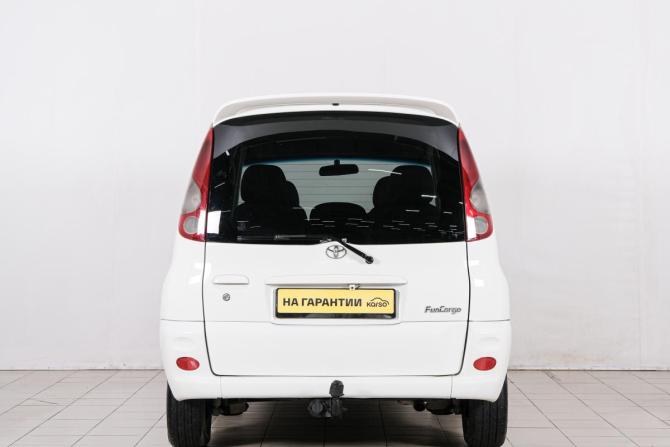 Toyota FunCargo с пробегом 2001 года, цена 459 000 рублей, 420000 км, компактвэн, Автокод Объявления