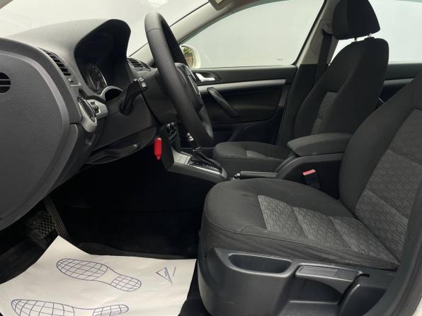 Skoda Octavia II (A5) Рестайлинг с пробегом 2012 года, цена 810 000 рублей, 239990 км, лифтбек, Автокод Объявления