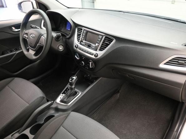 Hyundai Solaris II Рестайлинг с пробегом 2021 года, цена 1 899 000 рублей, 39164 км, седан, Автокод Объявления