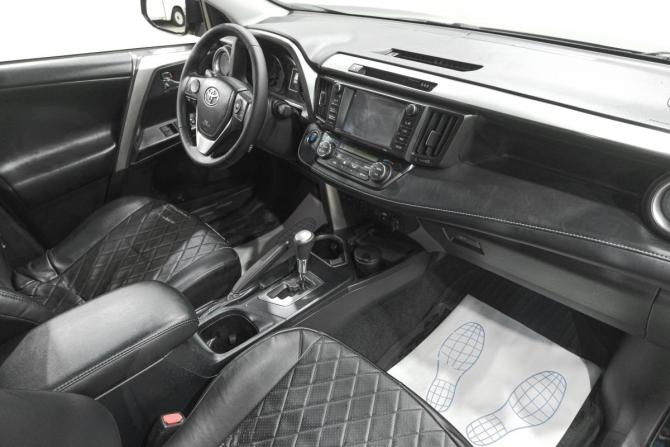 Toyota RAV4 IV (XA40) Рестайлинг с пробегом 2019 года, цена 2 609 000 рублей, 153000 км, внедорожник, Автокод Объявления