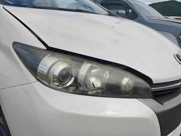 Toyota Wish II Рестайлинг с пробегом 2016 года, цена 1 600 000 рублей, 86892 км, минивэн, Автокод Объявления